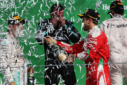 Sebastian Vettel, Ferrari celebra su tercer puesto en el podio