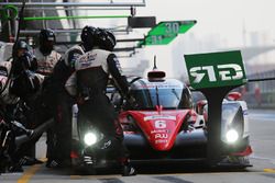 #6 Toyota Racing Toyota TS050 Hybrid: Stéphane Sarrazin, Mike Conway, Kamui Kobayashi in the pits