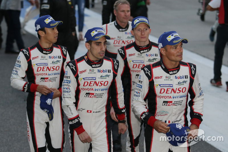 #5 Toyota Racing Toyota TS050 Hybrid: Sébastien Buemi, Kazuki Nakajima and #6 Toyota Racing Toyota T