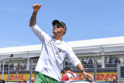 Lewis Hamilton, Mercedes-AMG F1 on the drivers parade