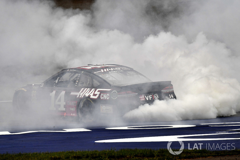 Clint Bowyer, Stewart-Haas Racing, Chevrolet Camaro Haas 30 Years of the VF1 wins