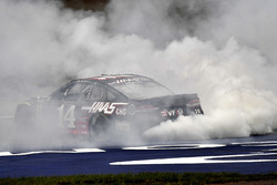 Ganador Clint Bowyer, Stewart-Haas Racing, Chevrolet Camaro Haas 30 Years of the VF1