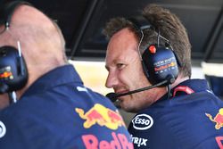 Christian Horner, directeur de Red Bull Racing sur le muret des stands
