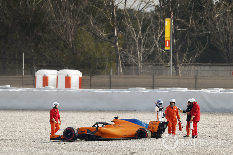 Fernando Alonso, McLaren MCL33 crash