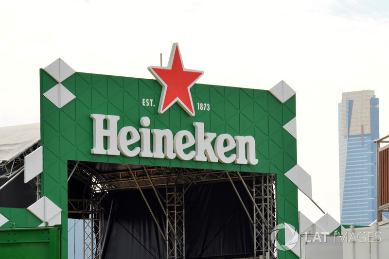 Сцена Heineken