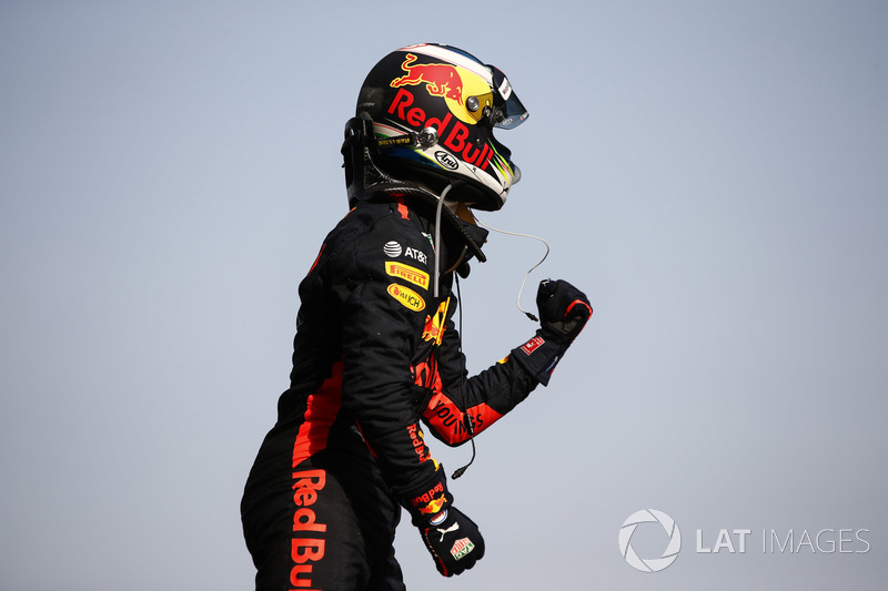 Il vincitore della gara Daniel Ricciardo, Red Bull Racing