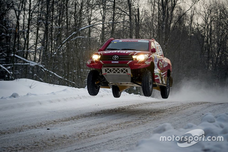 #1 Tamim AL-Majd Team Toyota Hilux Overdrive: Nasser Al-Attiyah, Mathieu Baumel