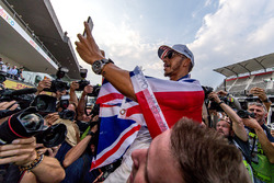 2017 World Champion Lewis Hamilton, Mercedes AMG F1