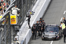 Race winner Noah Gragson, Kyle Busch Motorsports Toyota