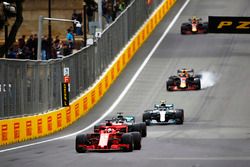 Sebastian Vettel, Ferrari SF71H, leads Lewis Hamilton, Mercedes AMG F1 W09, Valtteri Bottas, Mercedes AMG F1 W09, Daniel Ricciardo, Red Bull Racing RB14 Tag Heuer, and Max Verstappen, Red Bull Racing RB14 Tag Heuer