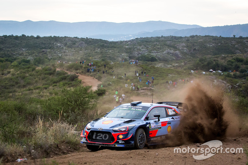 Thierry Neuville, Nicolas Gilsoul, Hyundai i20 WRC, Hyundai Motorsport