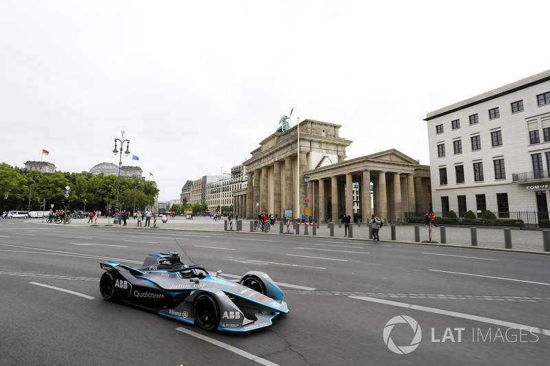 Formula 1 World Champion, Nico Rosberg, drives the Formula E Gen2 car around the streets of Berlin