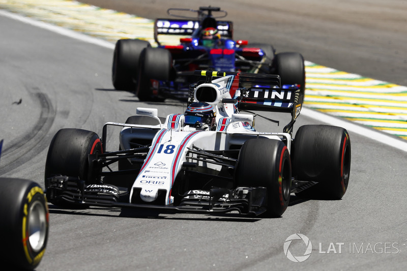 Lance Stroll, Williams FW40, Brendon Hartley, Scuderia Toro Rosso STR12