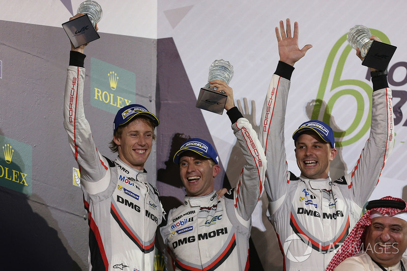 Podium LMP1: tweede plaats Timo Bernhard, Earl Bamber, Brendon Hartley