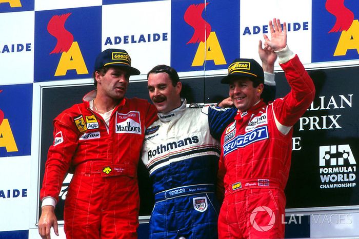 Podio: Nigel Mansell, Williams, Gerhard Berger, Ferrari, Martin Brundle, McLaren
