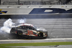 1. Erik Jones, Joe Gibbs Racing, Toyota Camry buyatoyota.com