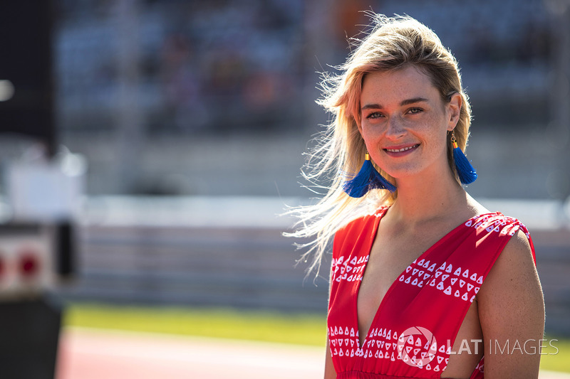 Chica de la parrilla