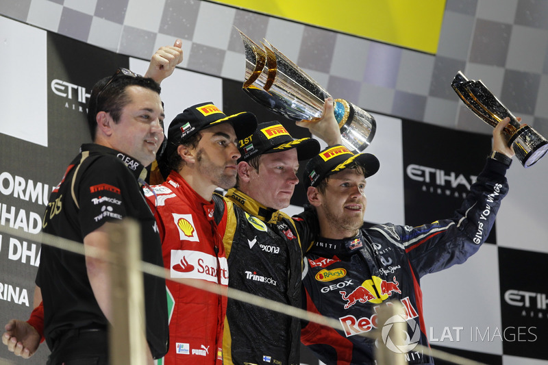 Podium: Eric Boullier, Team Principal, Lotus F1, tweede plaats Fernando Alonso, Ferrari,  racewinnaa