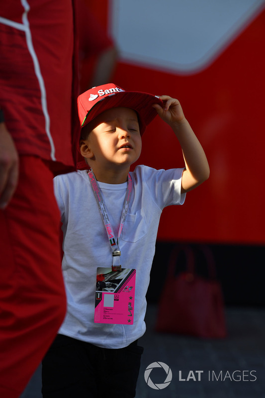 Robin Raikkonen, Kimi Raikkonen Ferrari'nin oğlu