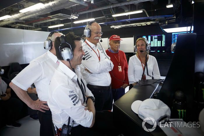 Toto Wolff, Executive Director Mercedes AMG F1, Dr Dieter Zetsche, CEO, Mercedes Benz, Niki Lauda, Non-Executive Chairman, Mercedes AMG F1, watch as Valtteri Bottas, Mercedes AMG F1, takes pole