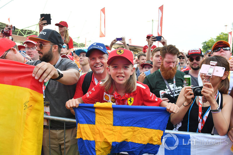 A Magyar Nagydíj rajongói a Hungaroringről