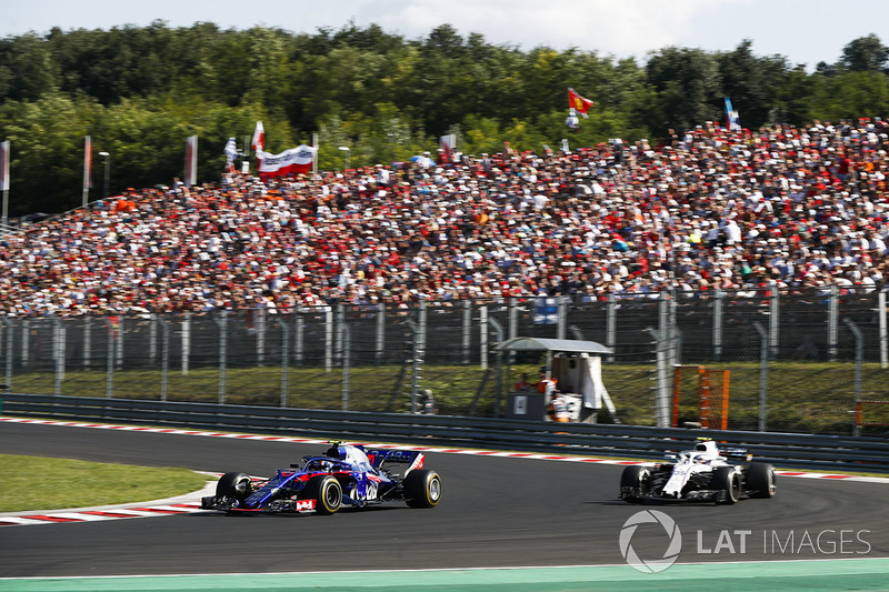 Pierre Gasly, Toro Rosso STR13, Sergey Sirotkin, Williams FW41