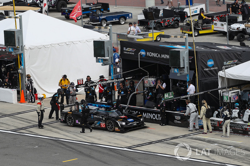 Pitstop, #10 Wayne Taylor Racing Cadillac DPi, P: Renger van der Zande, Jordan Taylor, Ryan Hunter-Reay