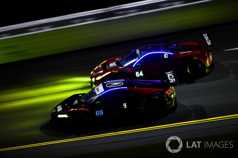 #69 HART Acura NSX GT3, GTD: Chad Gilsinger, Ryan Eversley, Sean Rayhall, John Falb, #64 Scuderia Corsa Ferrari 488 GT3, GTD: Bill Sweedler, Townsend Bell, Frankie Montecalvo, Sam Bird
