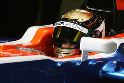Pascal Wehrlein, Manor Racing MRT05
