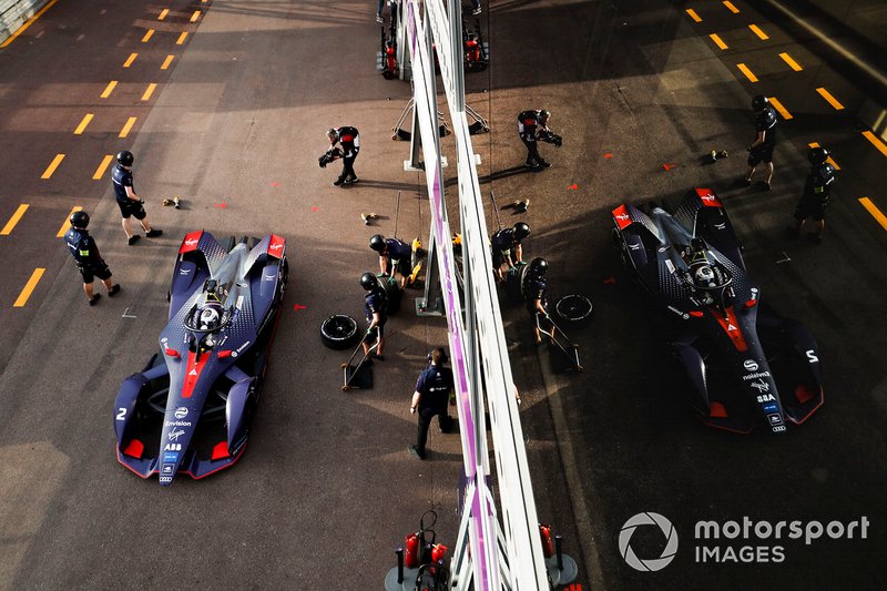 Sam Bird, Envision Virgin Racing, Audi e-tron FE05, in the pit lane