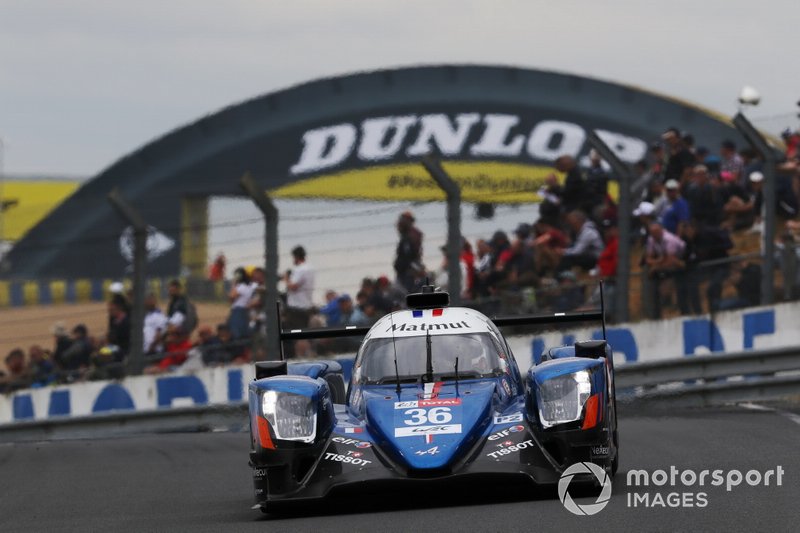 #36 Signatech Alpine Matmut Alpine A470: Nicolas Lapierre, Andre Negrao, Pierre Thiriet