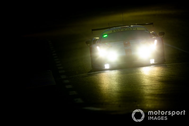 #54 Spirit of Race, Ferrari 488 GTE: Giancarlo Fisichella, Francesco Castellacci, Thomas Flohr