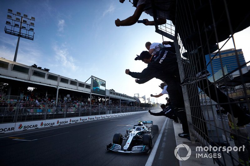2019 - Valtteri Bottas vence no Azerbaijão, dobradinha da Mercedes