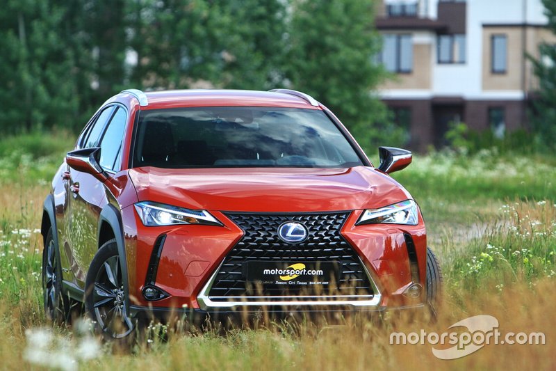 Lexus UX