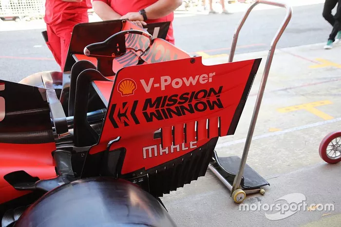 Detalle técnico de Ferrari