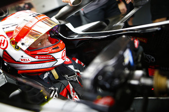 Kevin Magnussen, Haas F1 Team, dans son cockpit