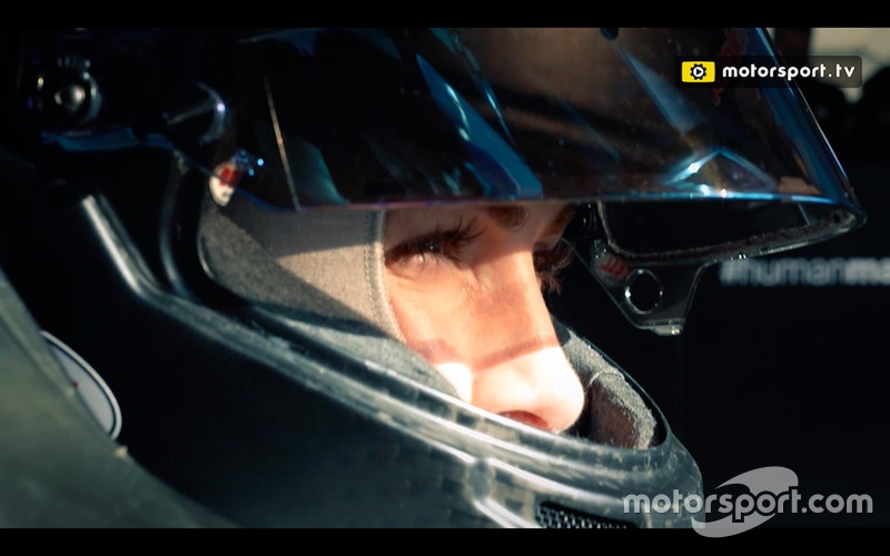 Carmen Jordá en el test con el Roborace en Monteblanco