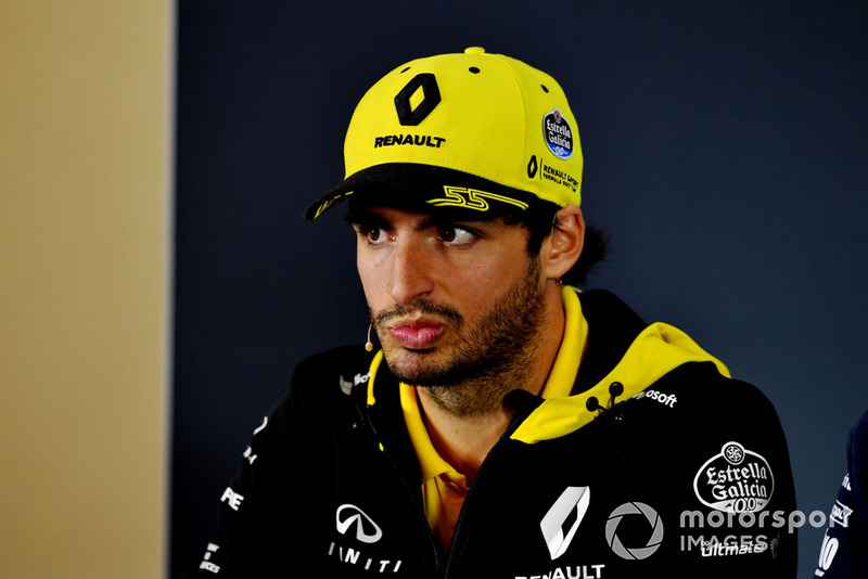 Карлос Сайнс-мол., Renault Sport F1 Team