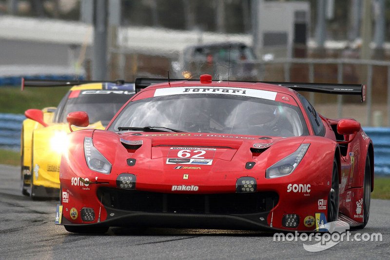 #62 Risi Competizione Ferrari 488 GTE, GTLM: Davide Rigon, Miguel Molina