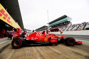 Sebastian Vettel, Ferrari SF71H, leaves the garage