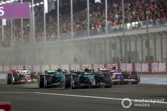 Lewis Hamilton, Mercedes F1 W15, Fernando Alonso, Aston Martin AMR24, Yuki Tsunoda, RB F1 Team VCARB 01, Kevin Magnussen, Haas VF-24 