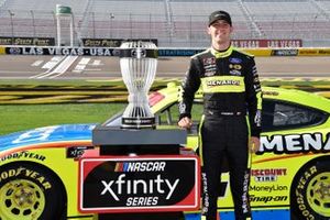 Xfinty Championship Trophy Las Vegas Motorspeedway Austin Cindric, Team Penske, Ford Mustang Menards/NIBCO