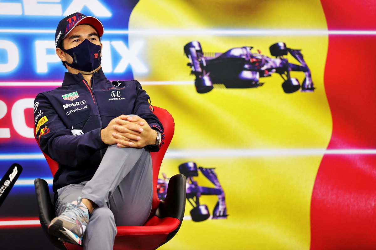 Sergio Pérez, Red Bull Racing, en la conferencia de prensa