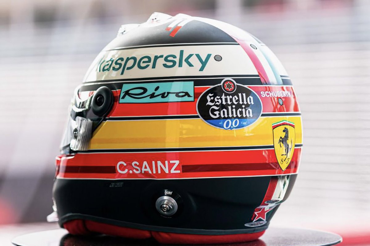 Шлем Карлоса Сайнса, Ferrari
