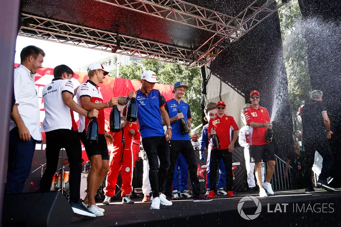 Charles Leclerc, Alfa Romeo Sauber F1 Team, Marcus Ericsson, Alfa Romeo Sauber F1 Team, Pierre Gasly, Scuderia Toro Rosso Toro Rosso, Brendon Hartley, Scuderia Toro Rosso y Sebastian Vettel, Ferrari 