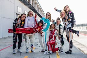 Programa de Evaluación de FIA Mujeres Piloto