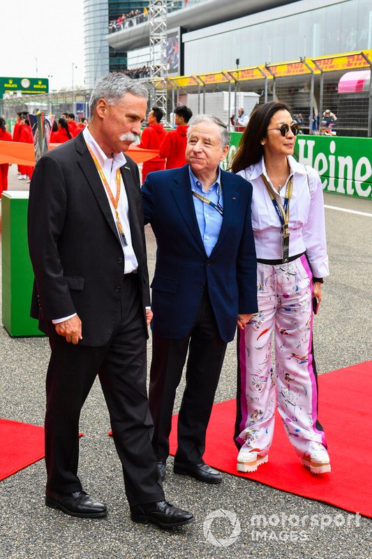 Chase Carey, Chairman, Formula 1, Jean Todt, President, FIA, and Michelle Yeoh on the grid