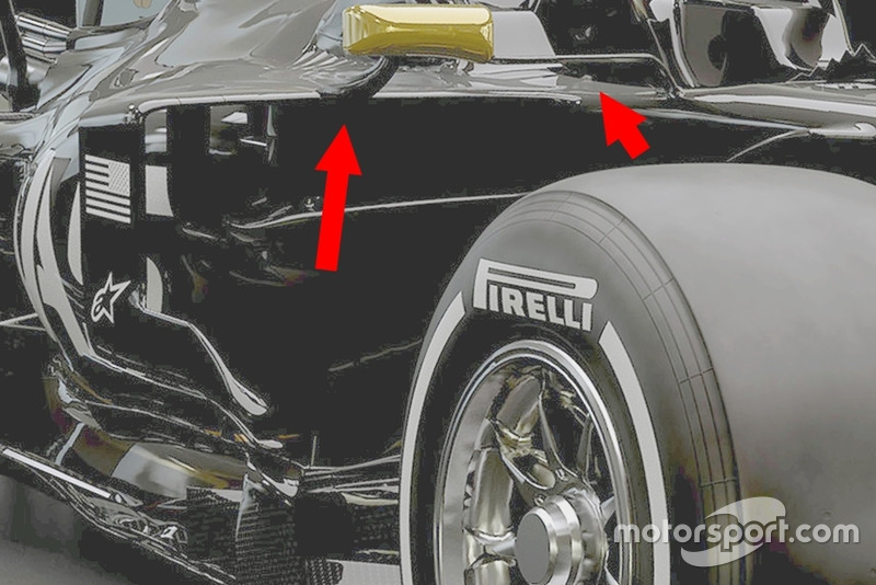 Haas F1 VF-19 ayna