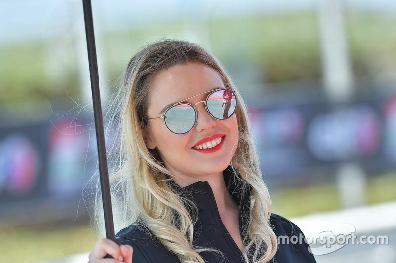 Grid girl