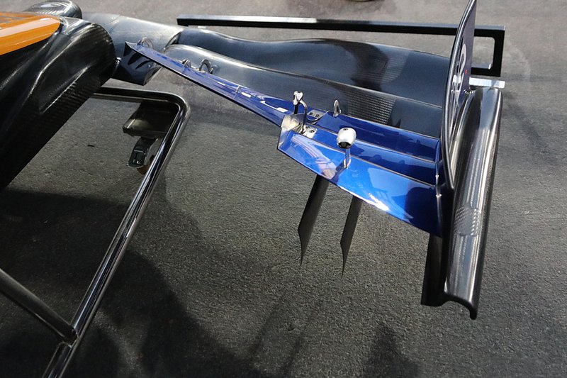 McLaren front wing